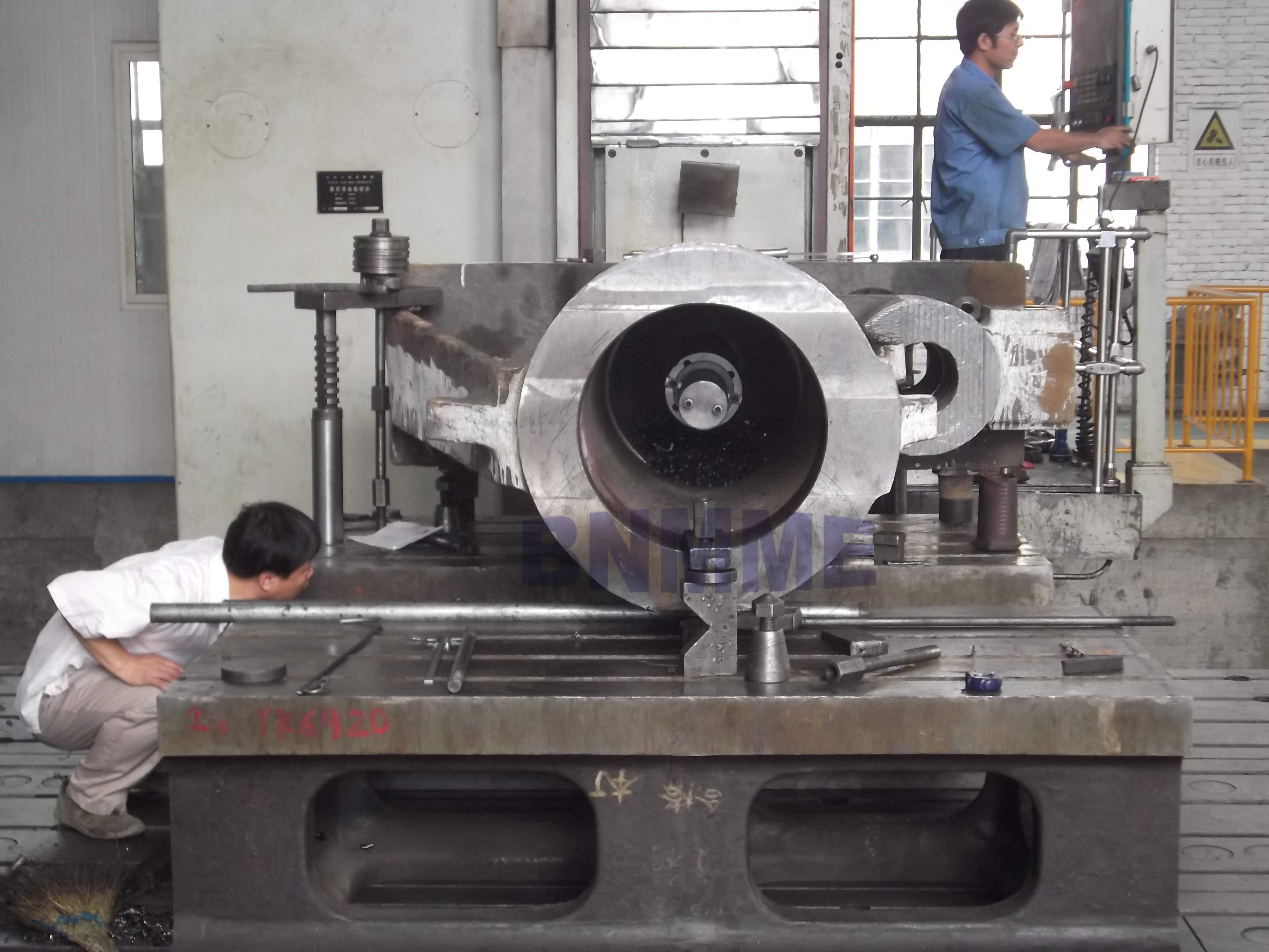 steam cylinder for press machine